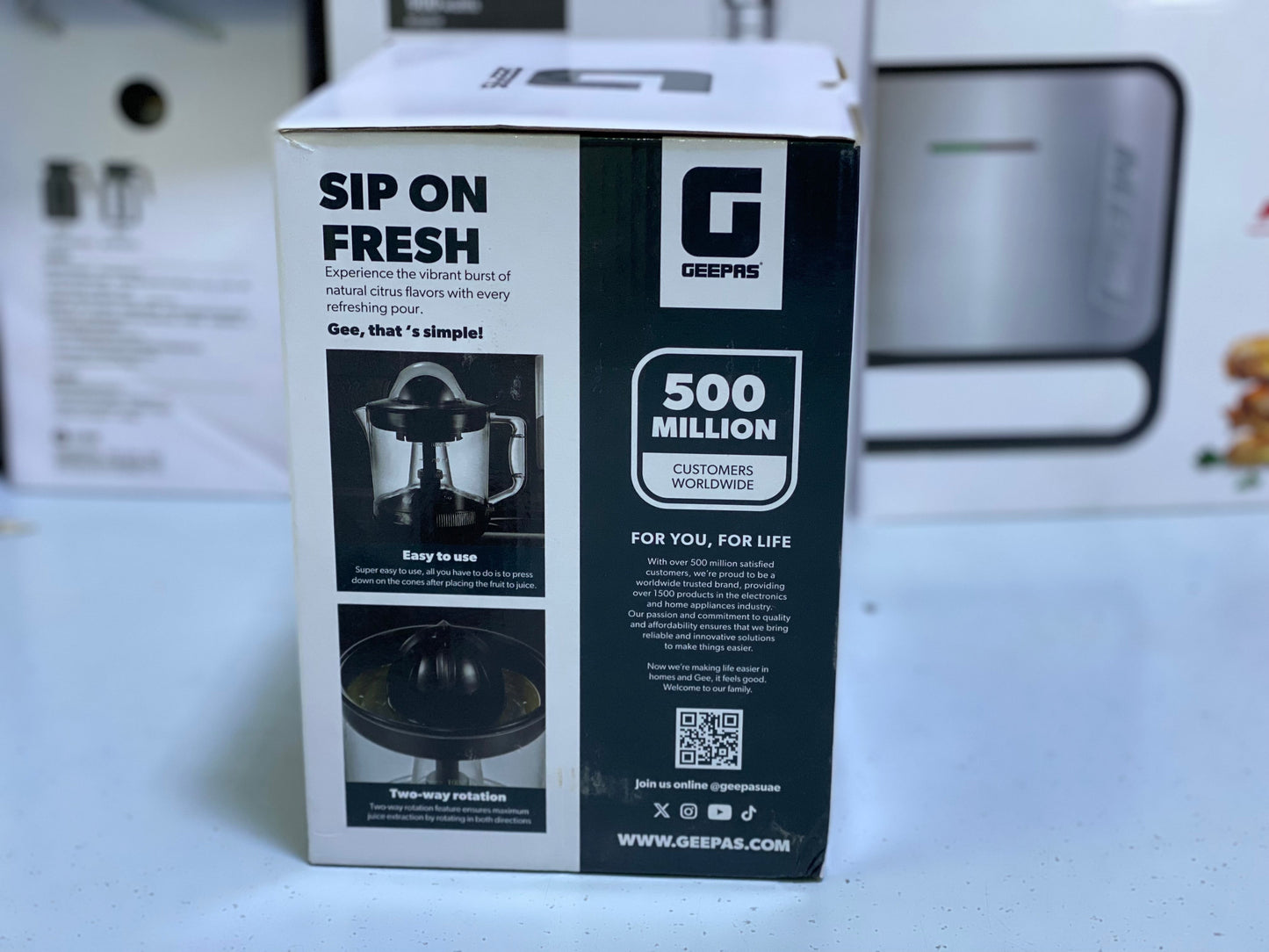 Geepas Citrus Juicer 1L