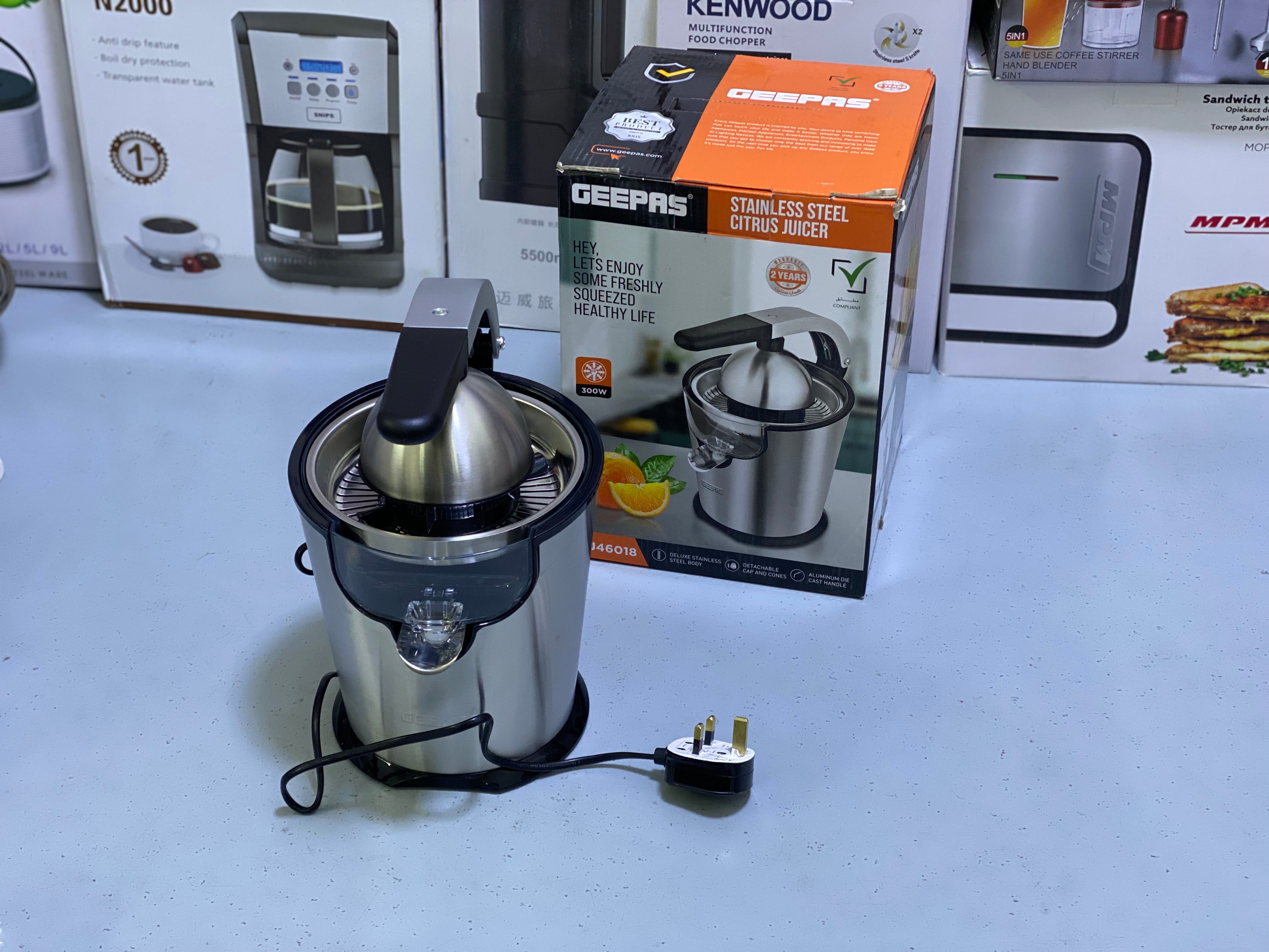 Geepas Electric Citrus Juicer