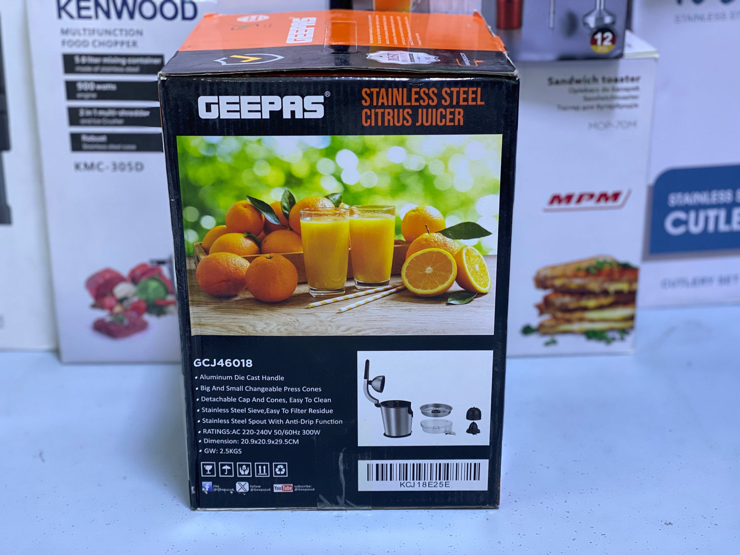 Geepas Electric Citrus Juicer